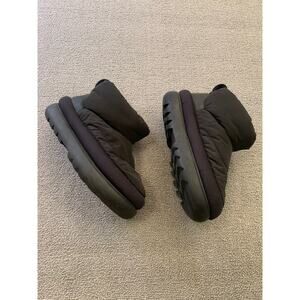 UGG Women US 7 Black Classic Maxi Mini Boots
